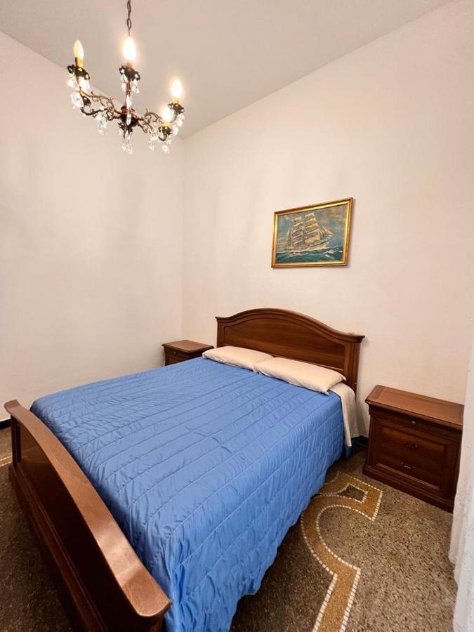 Savona Casa Vacanze Vicino Mare 3 Minuti Wifi Bagian luar foto