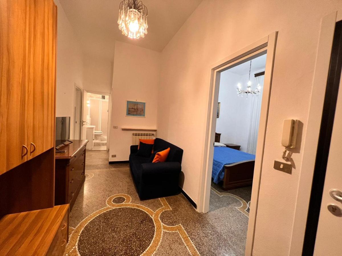 Savona Casa Vacanze Vicino Mare 3 Minuti Wifi Bagian luar foto